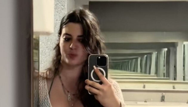 Derin Talu, havaalanına bikiniyle geldi